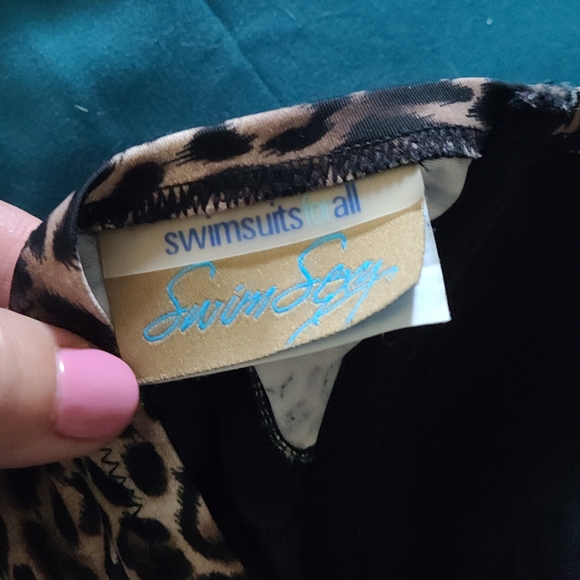 Swimsuits For All Paramour Cheetah Animal Print One Piece Swim Bathing Suit - Picture 4 of 4